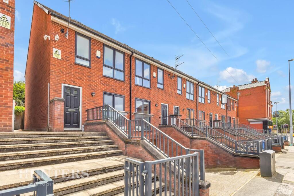 4 bed Private Halls for rent in Manchester. From Hunters - Oldham