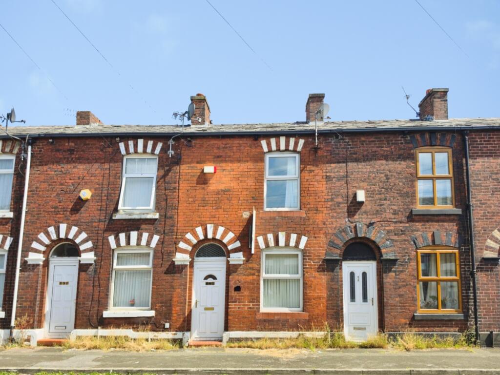 2 bed Mid Terraced House for rent in Ashton-under-Lyne. From Hunters - Oldham 2 bed Mid Terraced House for rent in Ashton-under-Lyne. From Hunters - Oldham