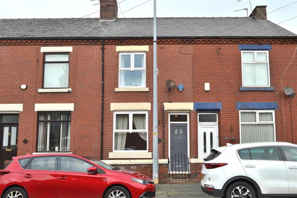 2 bed Mid Terraced House for rent in Oldham. From Hunters - Oldham 2 bed Mid Terraced House for rent in Oldham. From Hunters - Oldham