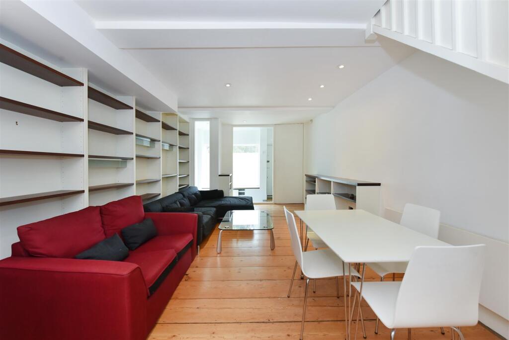 3 bed Town House for rent in London. From Franklyn James - Limehouse and Wapping
