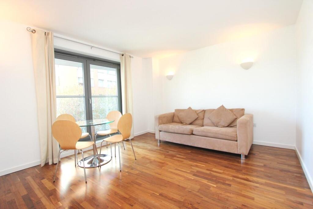 1 bed Apartment for rent in Poplar. From Franklyn James - Limehouse and Wapping 1 bed Apartment for rent in Poplar. From Franklyn James - Limehouse and Wapping