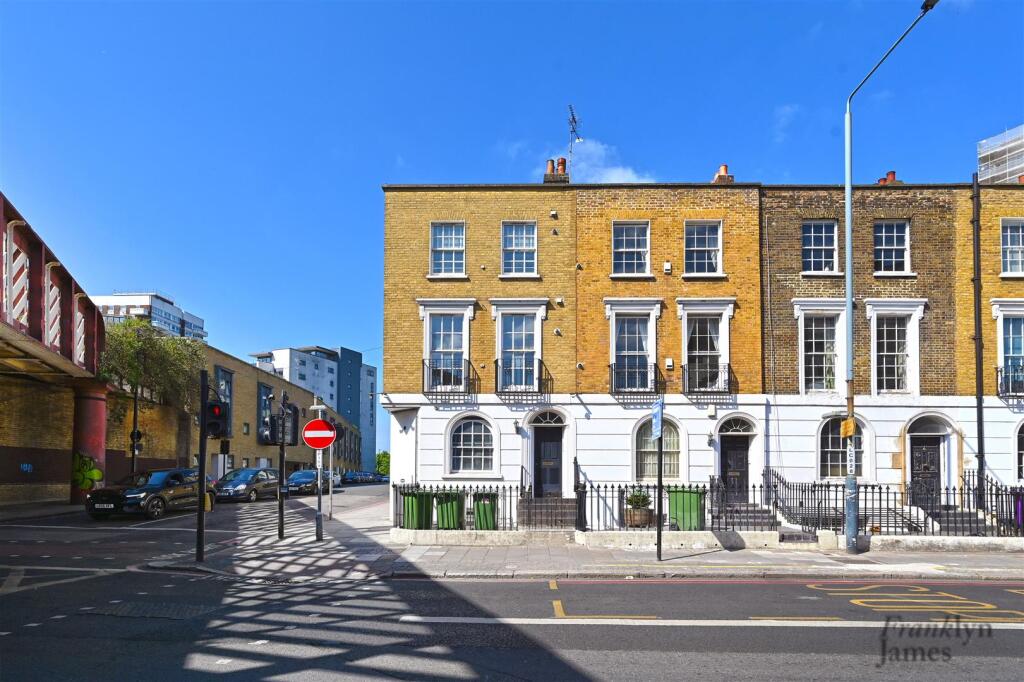 1 bed Apartment for rent in Poplar. From Franklyn James - Limehouse and Wapping