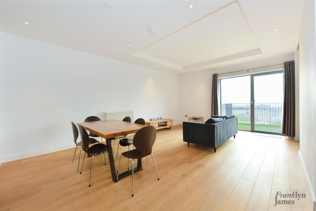 2 bed Apartment for rent in Poplar. From Franklyn James - Limehouse and Wapping