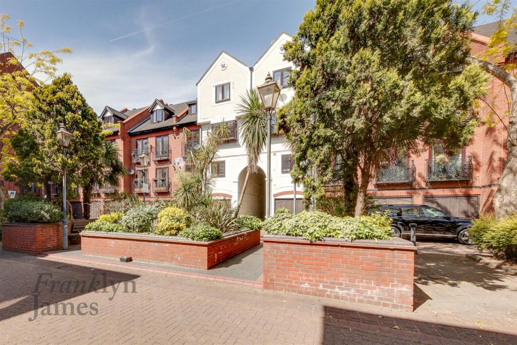 2 bed Apartment for rent in Poplar. From Franklyn James - Limehouse and Wapping