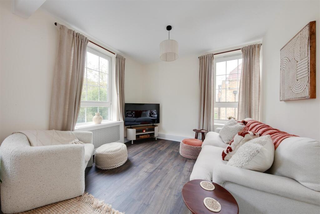 1 bed Apartment for rent in Bermondsey. From Franklyn James - Limehouse and Wapping