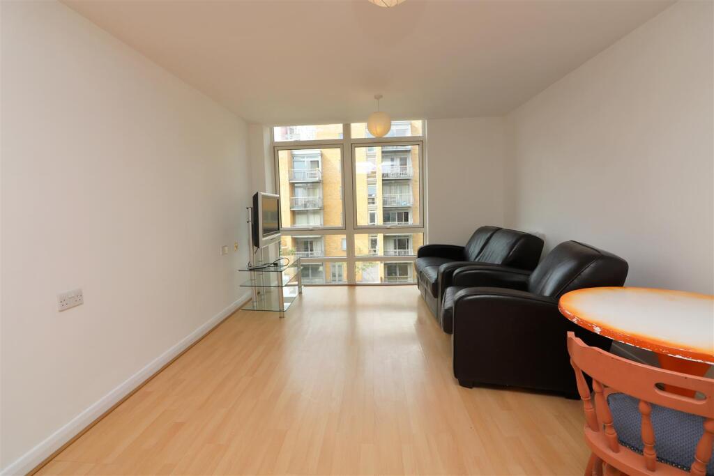 2 bed Apartment for rent in Poplar. From Franklyn James - Limehouse and Wapping
