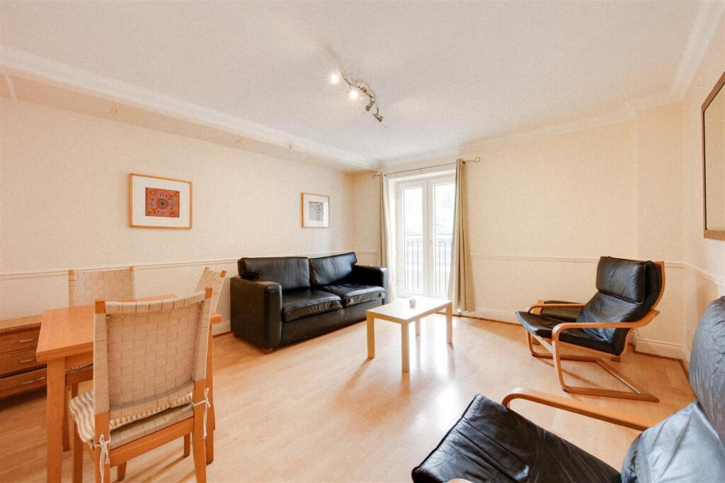 1 bed Apartment for rent in Poplar. From Franklyn James - Limehouse and Wapping