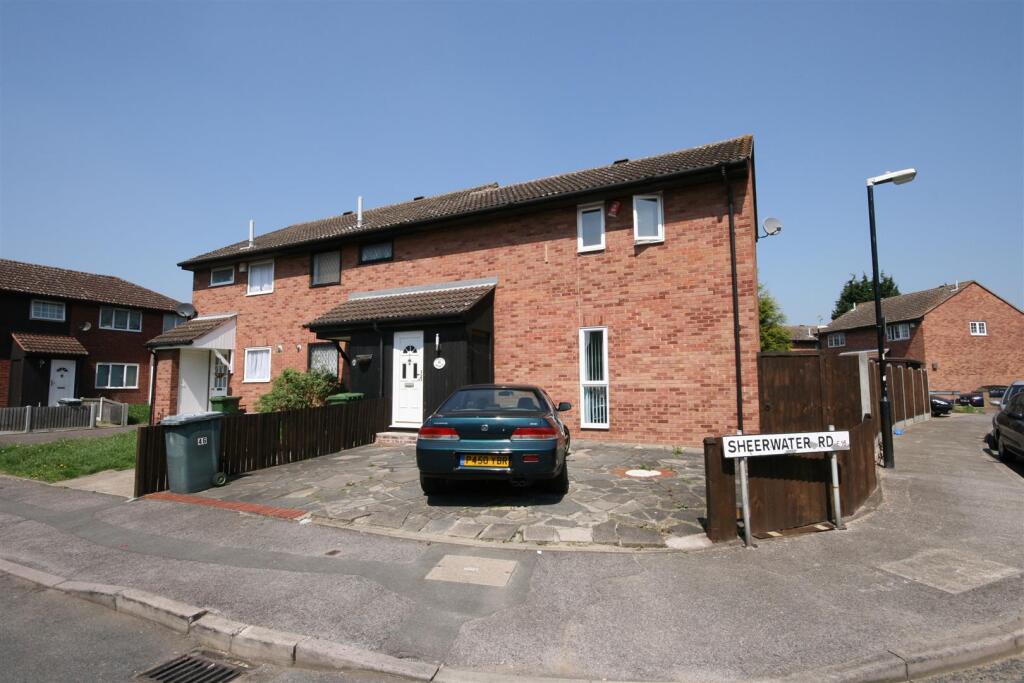 2 bed Semi Detached for rent in London. From Franklyn James - Limehouse and Wapping