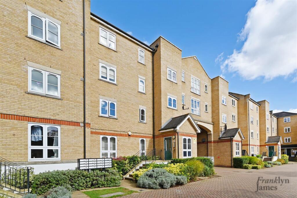 2 bed Apartment for rent in London. From Franklyn James - Limehouse and Wapping