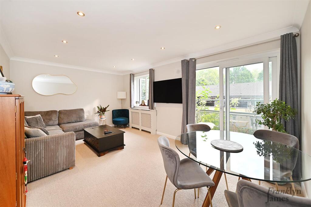 2 bed Detached for rent in London. From Franklyn James - Limehouse and Wapping 2 bed Detached for rent in London. From Franklyn James - Limehouse and Wapping