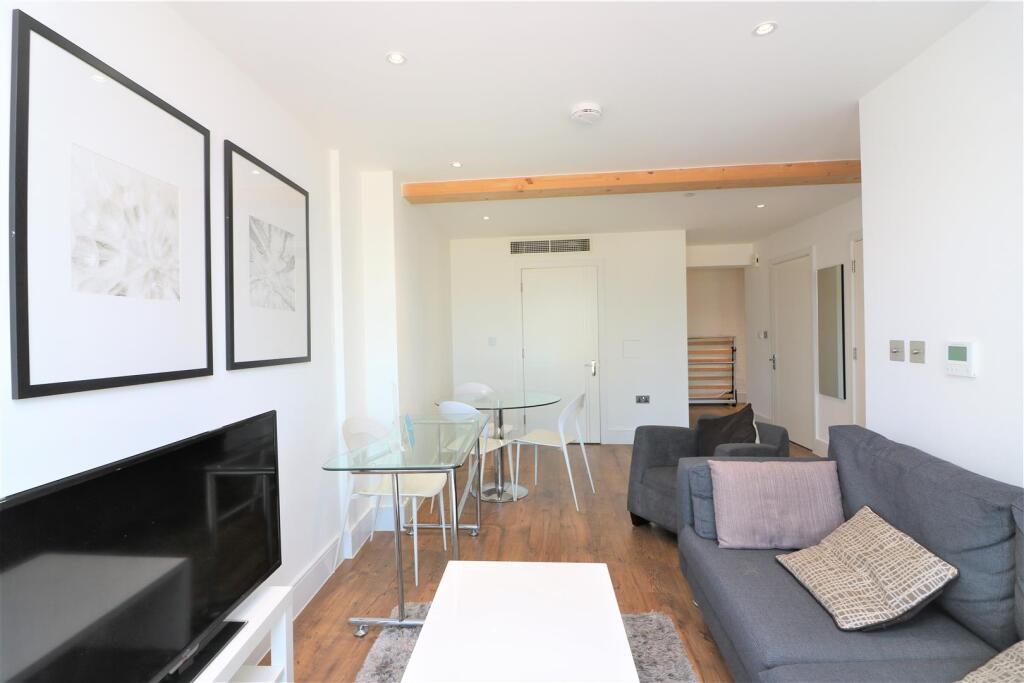 1 bed Apartment for rent in London. From Franklyn James - Limehouse and Wapping