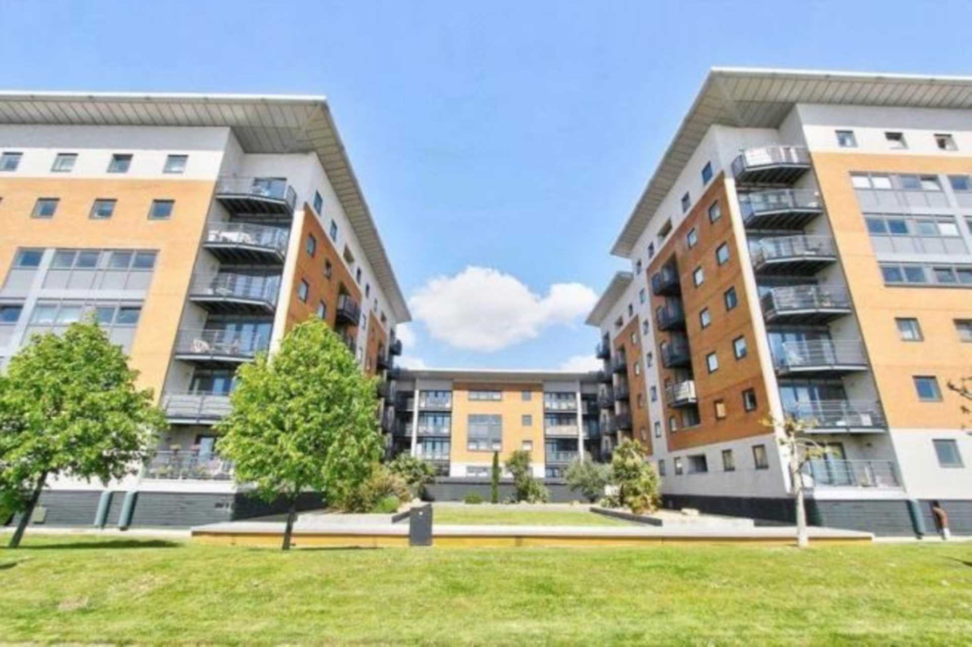 2 bed Apartment for rent in London. From Bryants Estate Agents