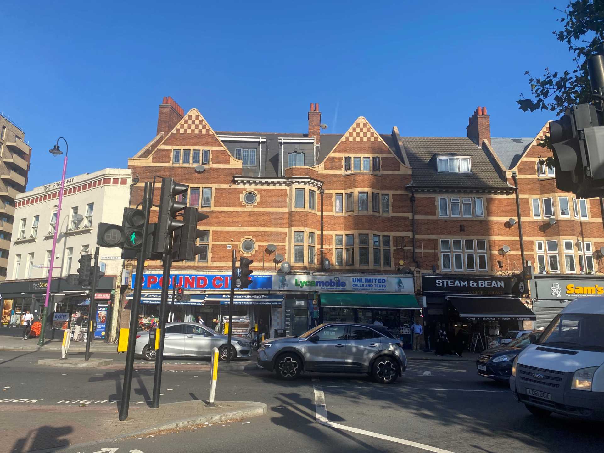 3 bed Flat for rent in London. From Bryants Estate Agents