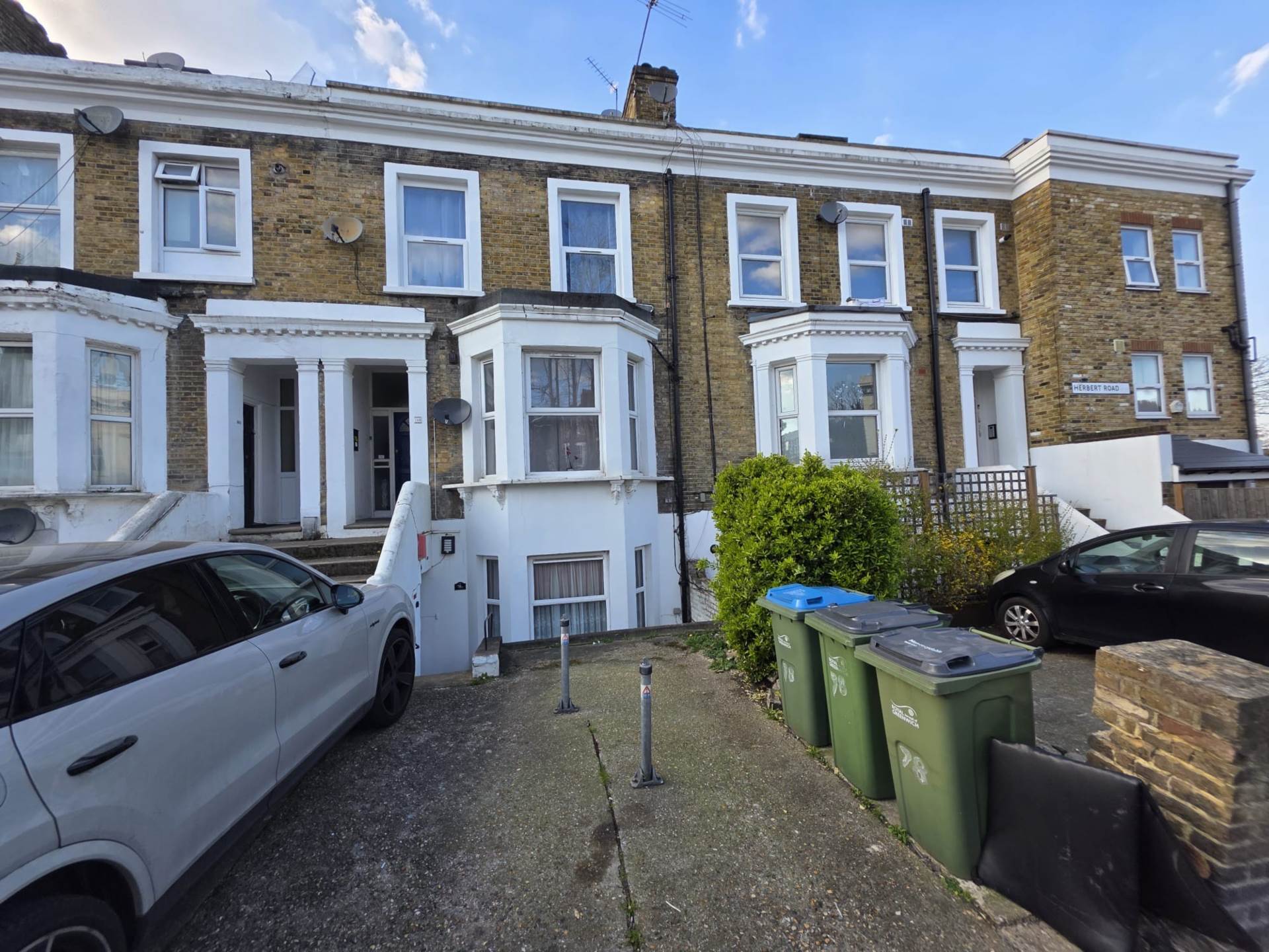 1 bed 1st Floor Flat for rent in London. From Bryants Estate Agents