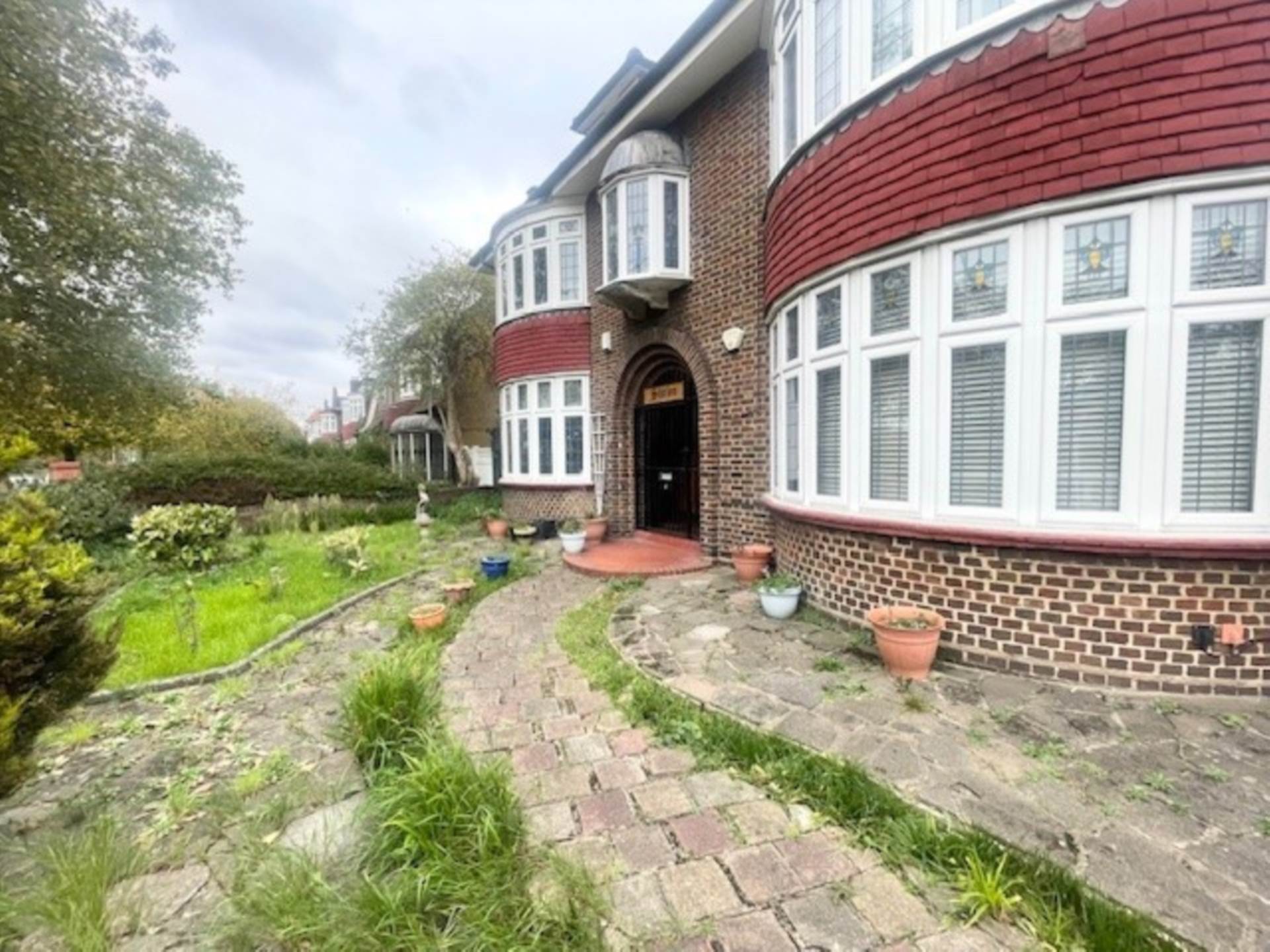 2 bed 1st Floor Flat for rent in Barking. From Bryants Estate Agents