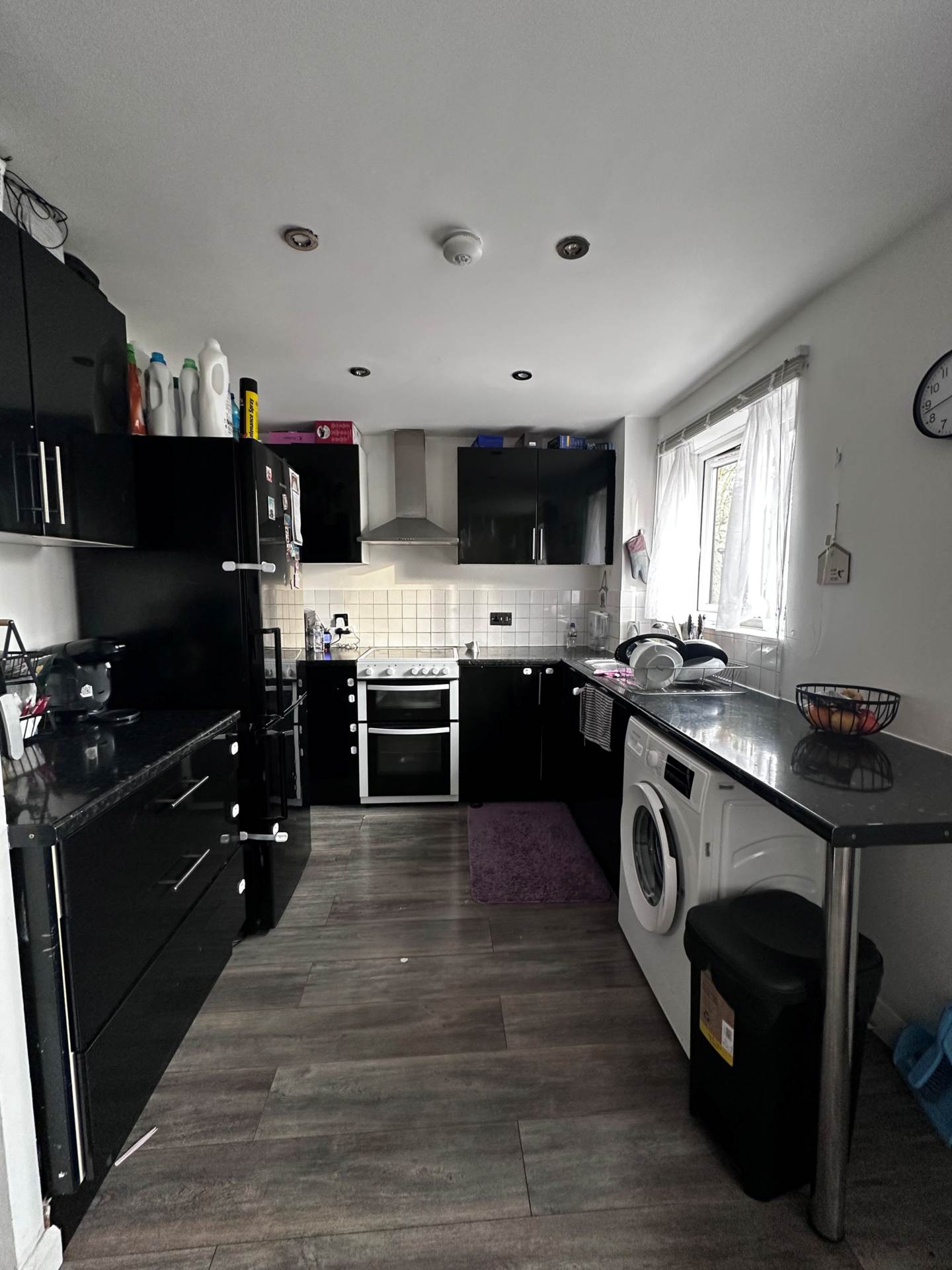 2 bed 1st Floor Flat for rent in London. From Bryants Estate Agents