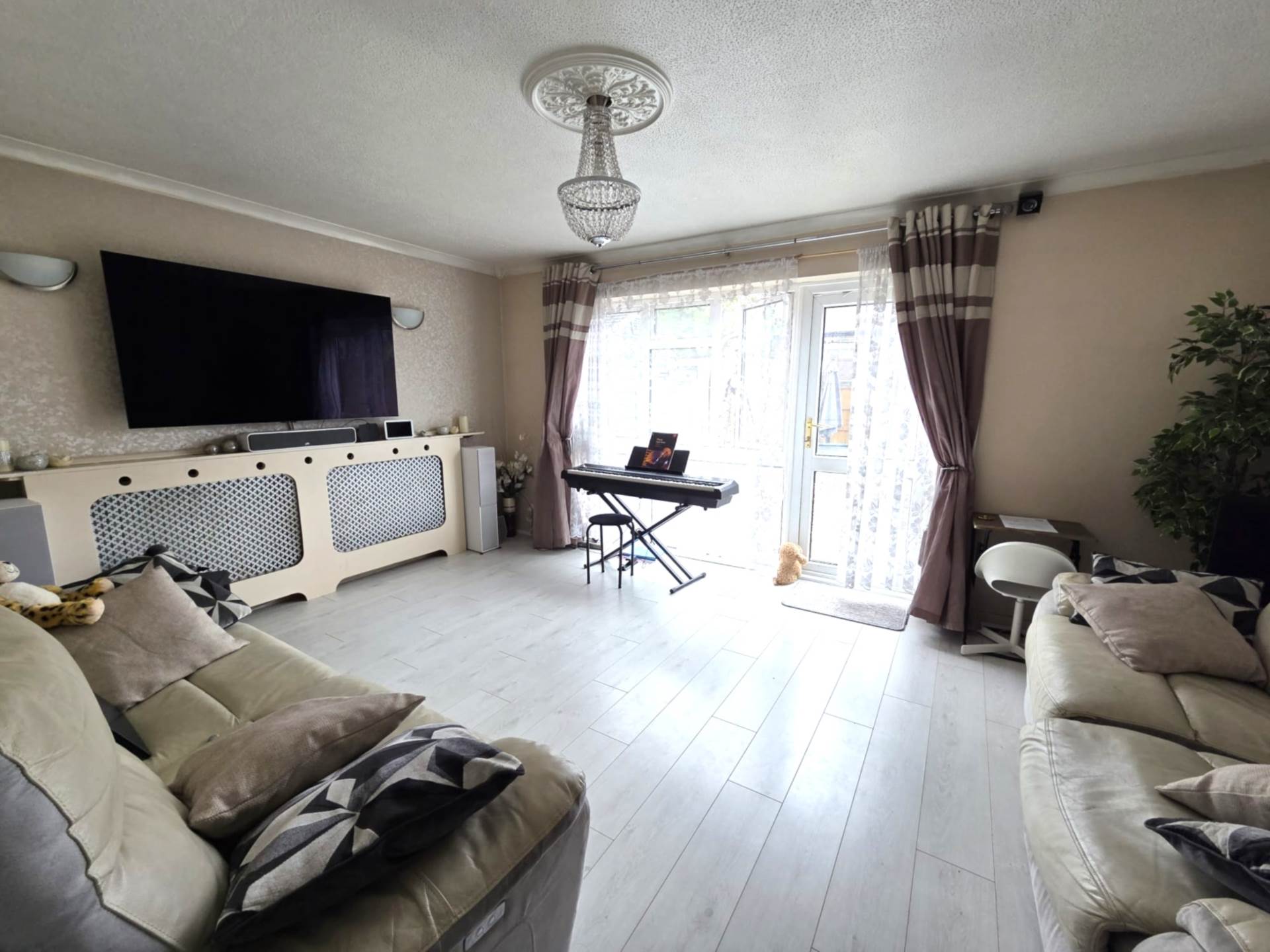3 bed House (unspecified) for rent in London. From Bryants Estate Agents