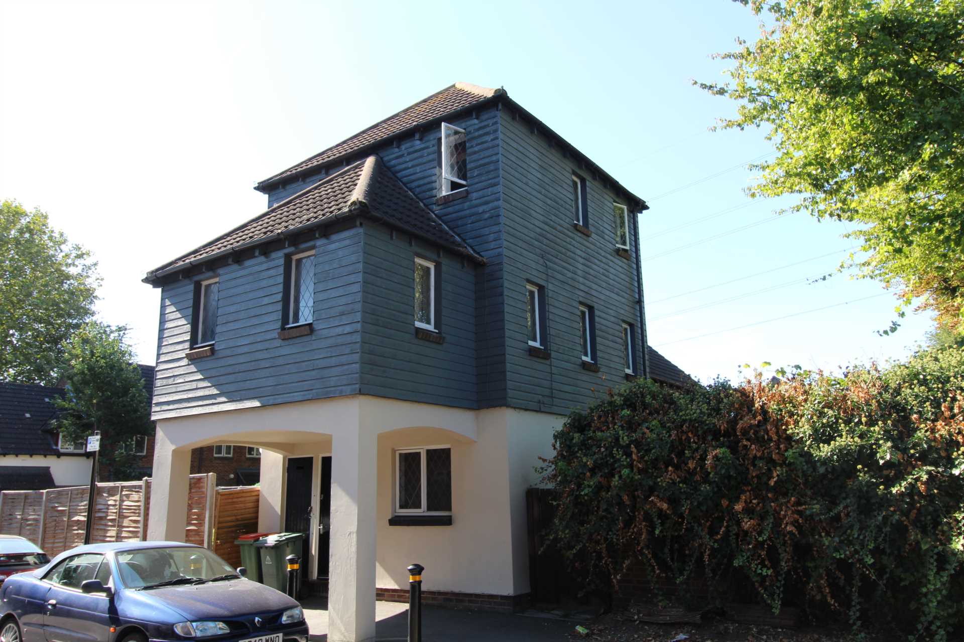 3 bed End of Terrace for rent in London. From Bryants Estate Agents
