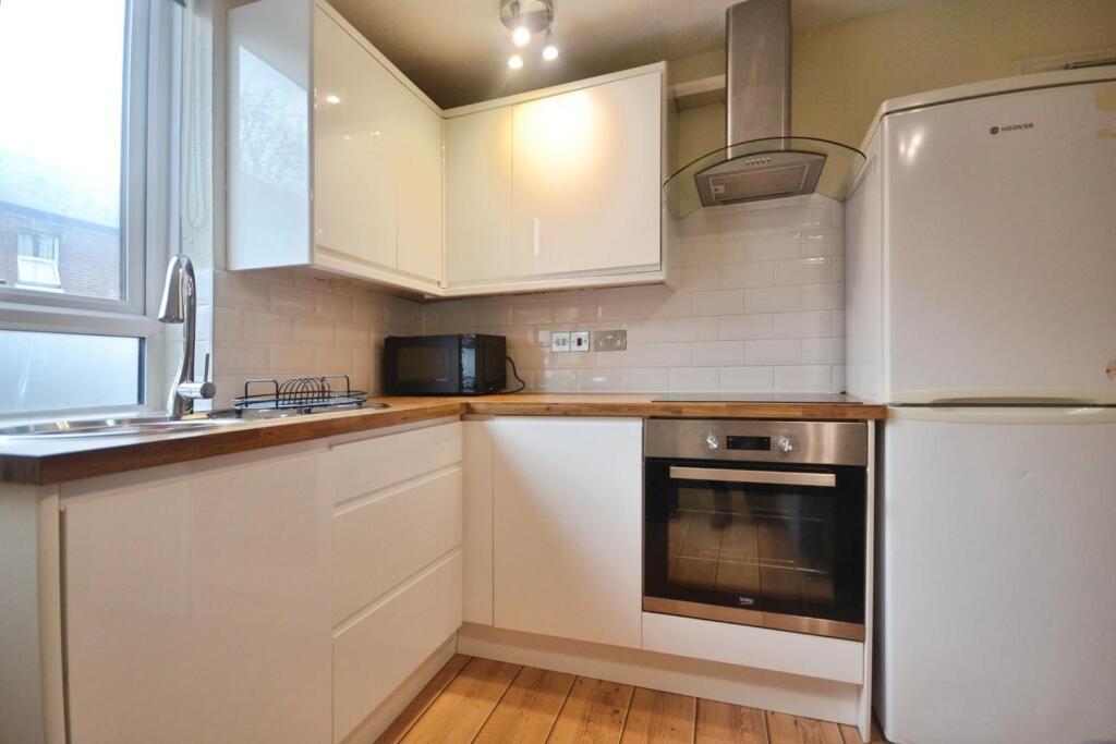 1 bed 1st Floor Flat for rent in Reading. From Hunters - Reading