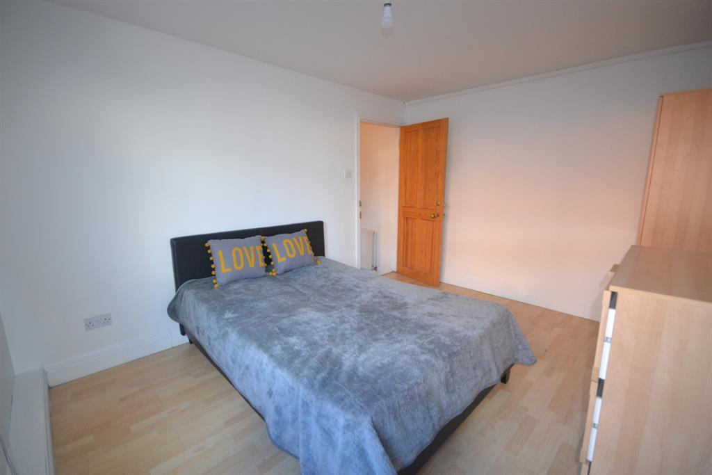 1 bed House Share for rent in Wokingham. From Hunters - Reading