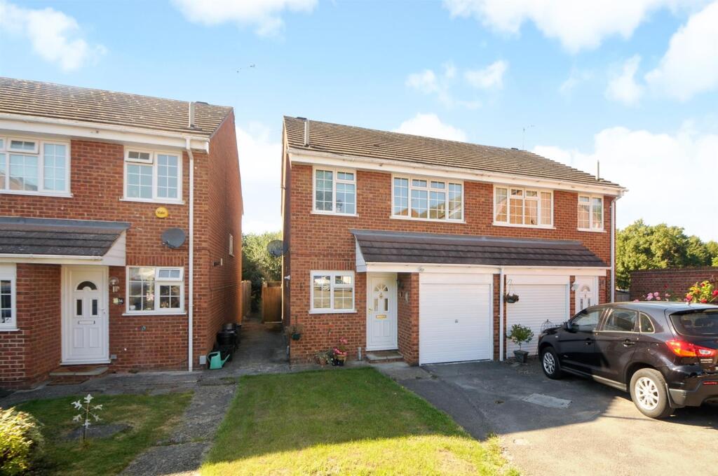 3 bed Semi Detached for rent in Sindlesham. From Hunters - Reading