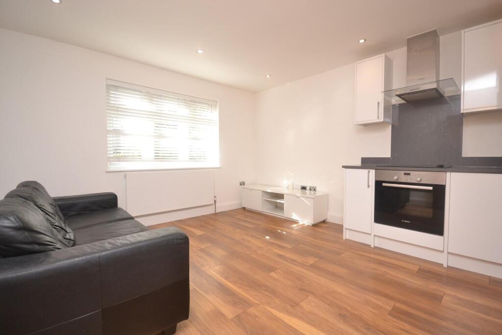 1 bed 1st Floor Flat for rent in Reading. From Hunters - Reading