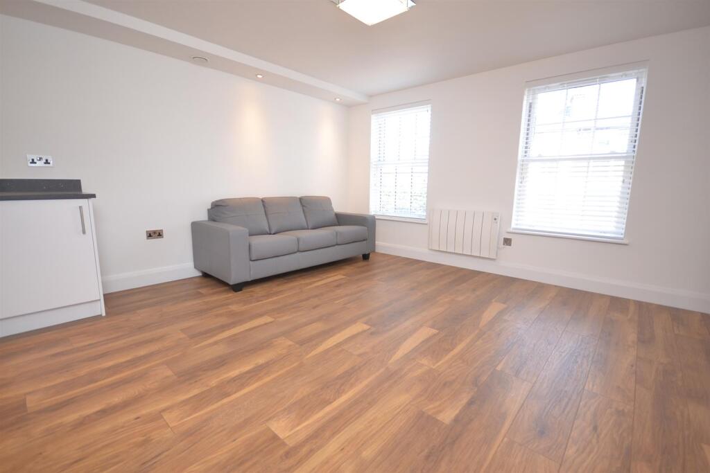 2 bed Apartment for rent in Reading. From Hunters - Reading