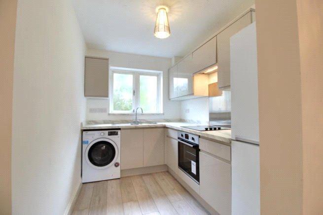 2 bed Apartment for rent in Newell Green. From Hunters - Reading