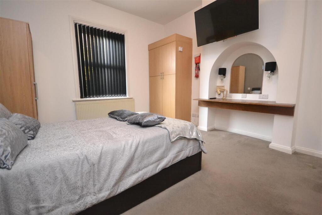 4 bed Studio for rent in Reading. From Hunters - Reading