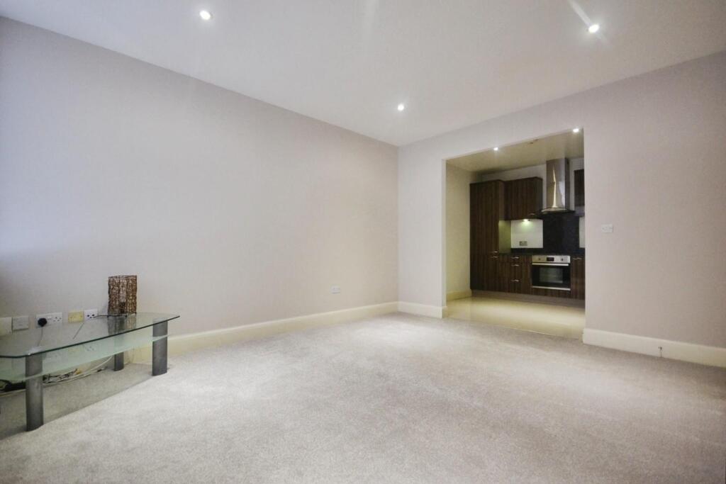1 bed 1st Floor Flat for rent in Reading. From Hunters - Reading