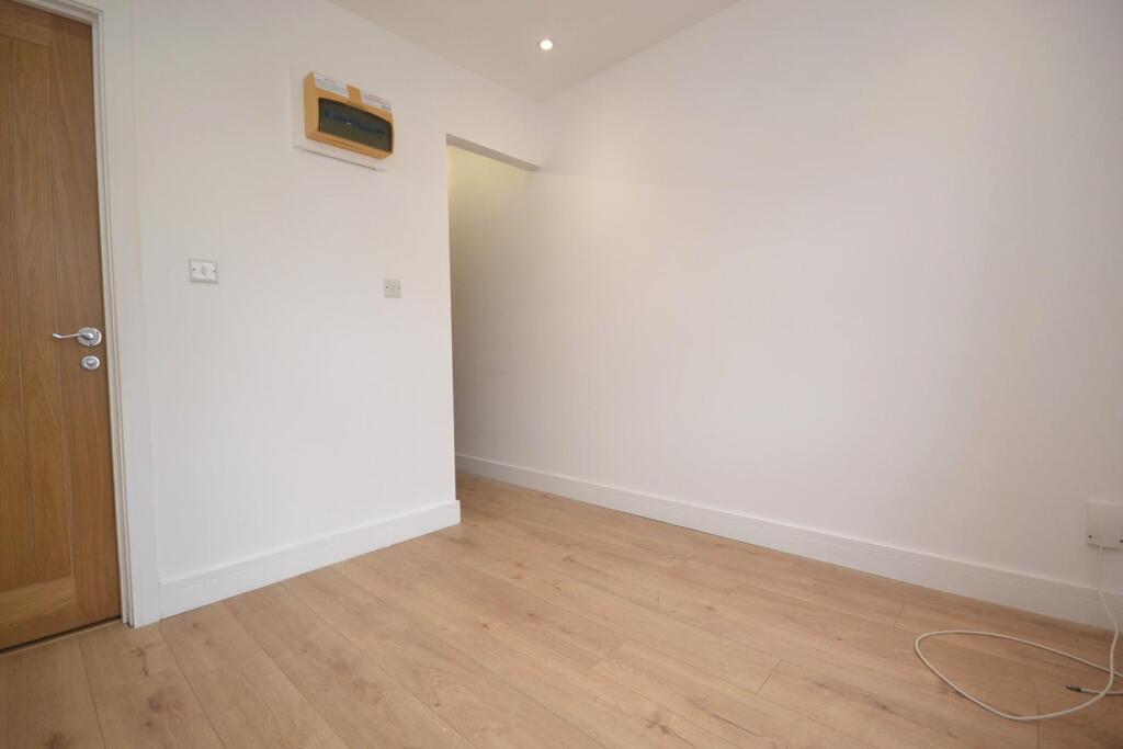 1 bed 1st Floor Flat for rent in Burghfield. From Hunters - Reading 1 bed 1st Floor Flat for rent in Burghfield. From Hunters - Reading