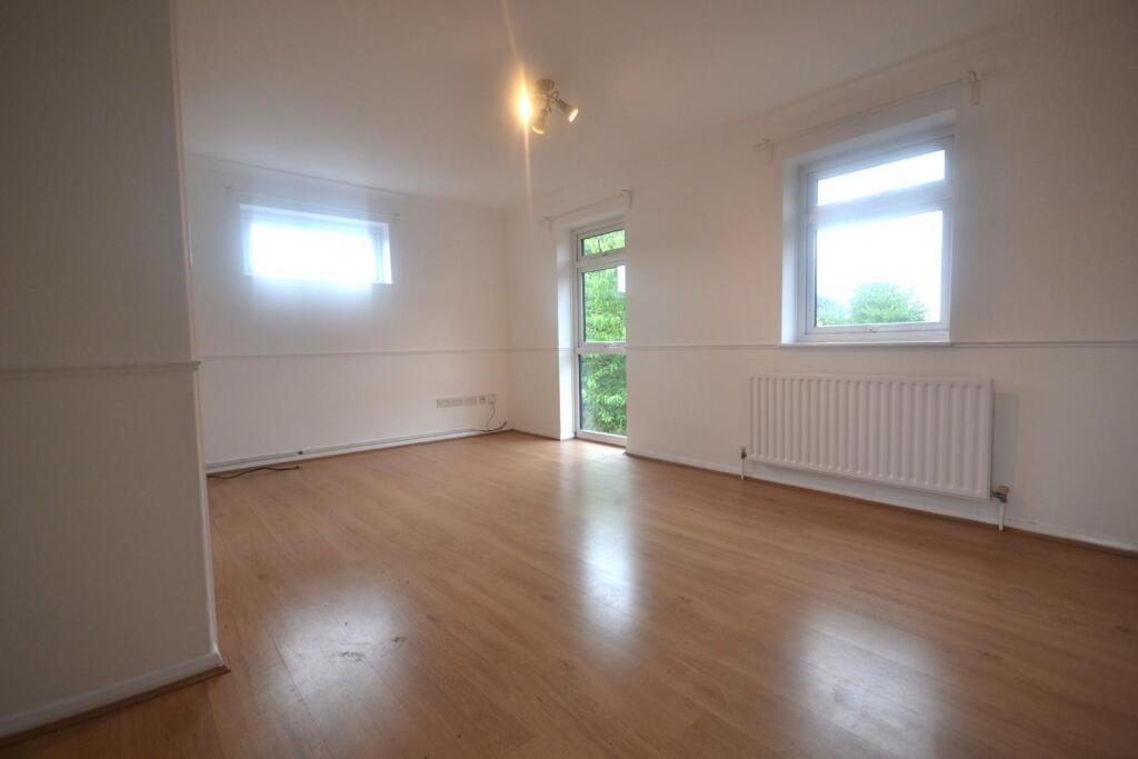 2 bed Apartment for rent in Sindlesham. From Hunters - Reading 2 bed Apartment for rent in Sindlesham. From Hunters - Reading