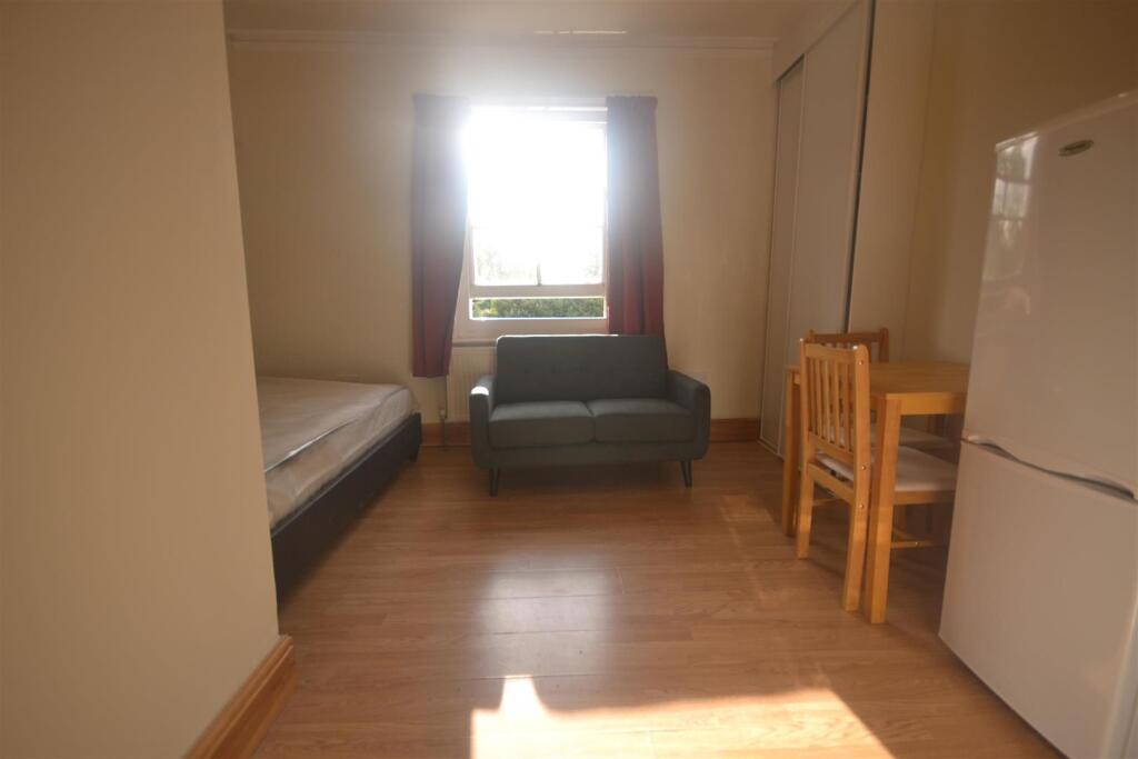 0 bed Studio for rent in Reading. From Hunters - Reading 0 bed Studio for rent in Reading. From Hunters - Reading