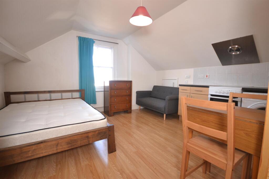 0 bed Studio for rent in Burghfield. From Hunters - Reading 0 bed Studio for rent in Burghfield. From Hunters - Reading