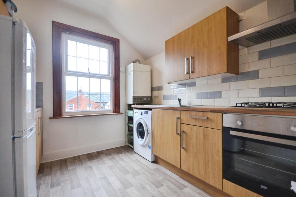 1 bed 1st Floor Flat for rent in Woodley. From Hunters - Reading