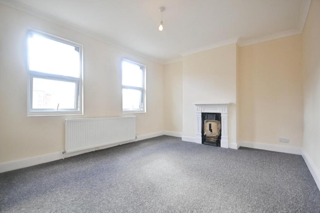 2 bed 1st Floor Flat for rent in Reading. From Hunters - Reading 2 bed 1st Floor Flat for rent in Reading. From Hunters - Reading