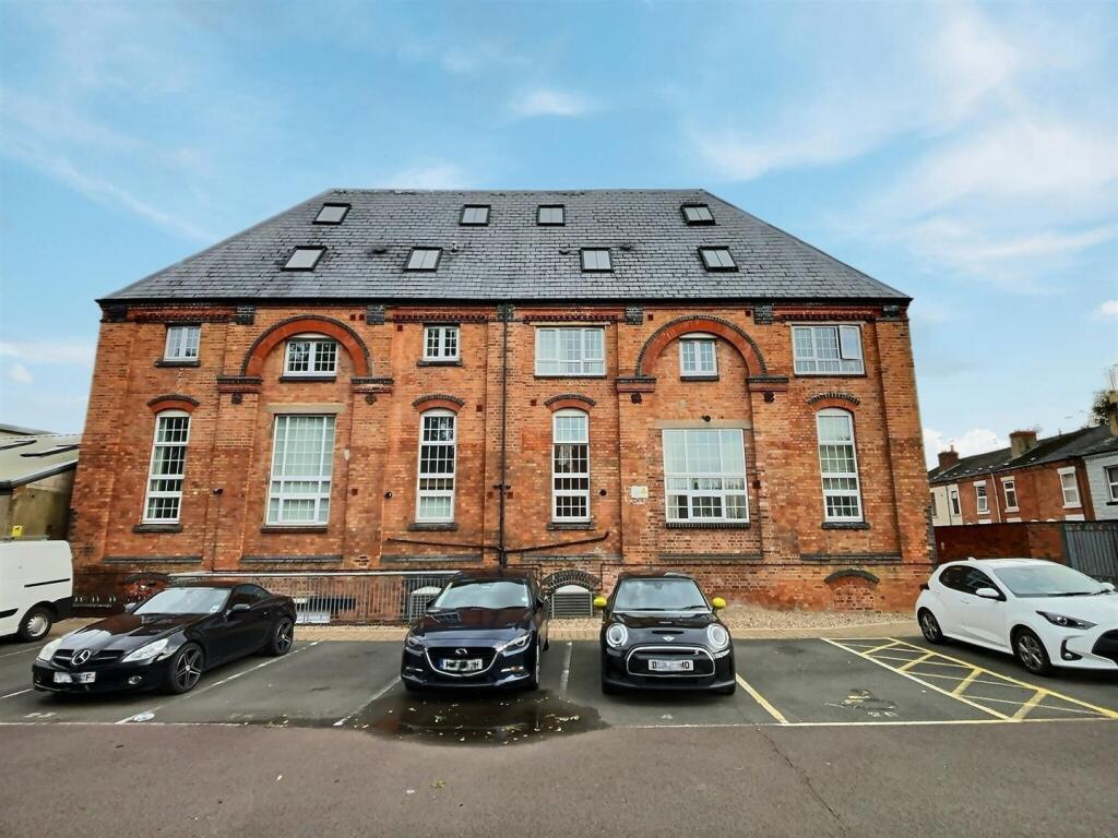 2 bed Apartment for rent in Derby. From My Pad Phillips and Co - Derby