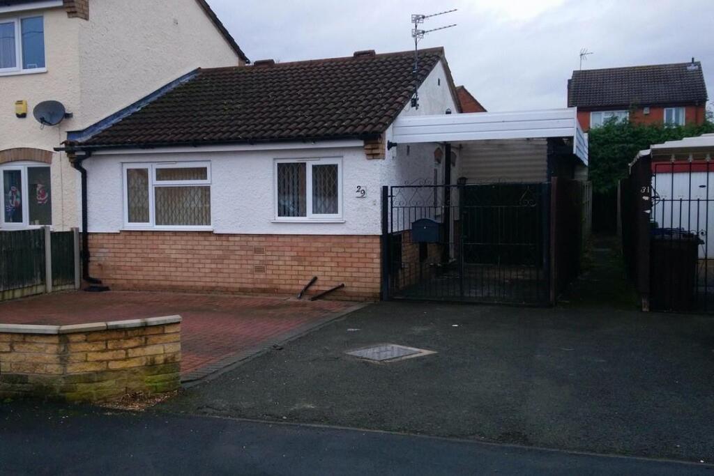 2 bed Semi-detached bungalow for rent in Derby. From My Pad Phillips and Co - Derby