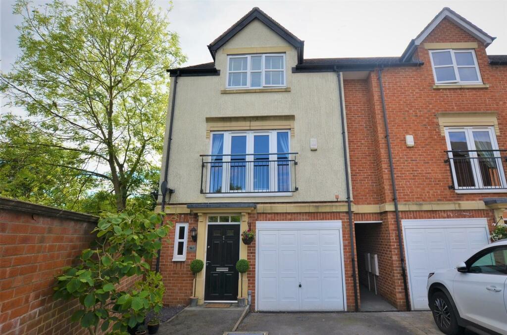 4 bed Town House for rent in Burnaston. From My Pad Phillips and Co - Derby
