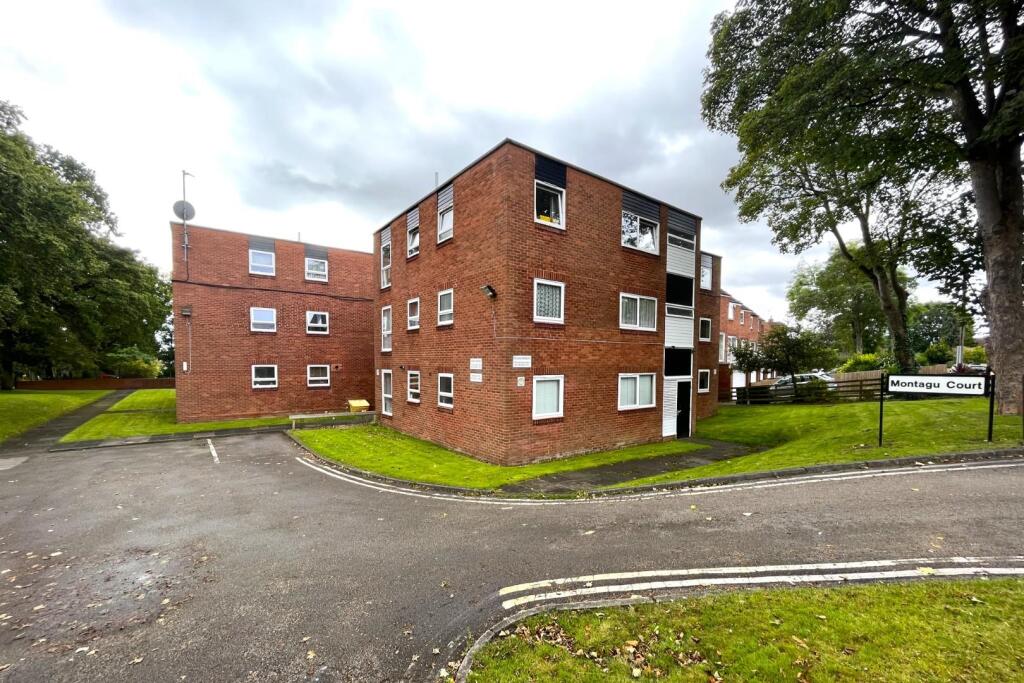 2 bed 1st Floor Flat for rent in Shadwell. From Hunters - Roundhay 2 bed 1st Floor Flat for rent in Shadwell. From Hunters - Roundhay