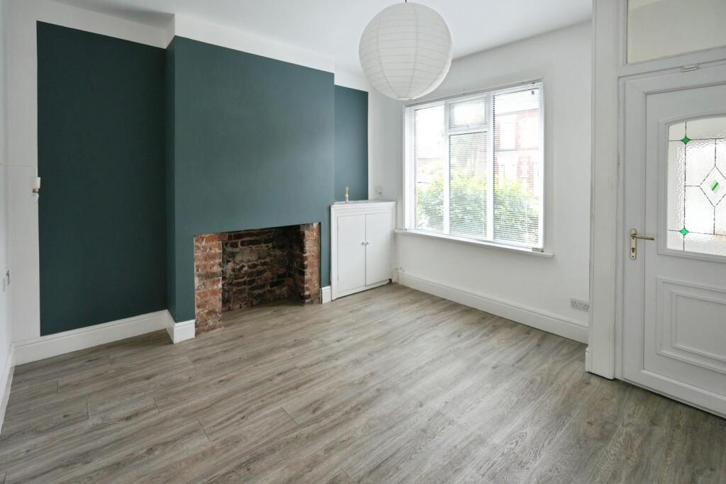 2 bed Mid Terraced House for rent in Gatley. From Hunters - South Manchester 2 bed Mid Terraced House for rent in Gatley. From Hunters - South Manchester