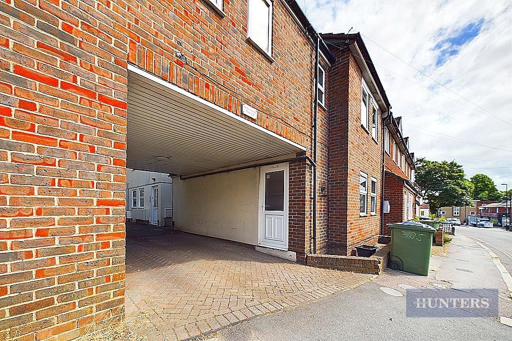 2 bed 1st Floor Flat for rent in Southampton. From Hunters - Southampton