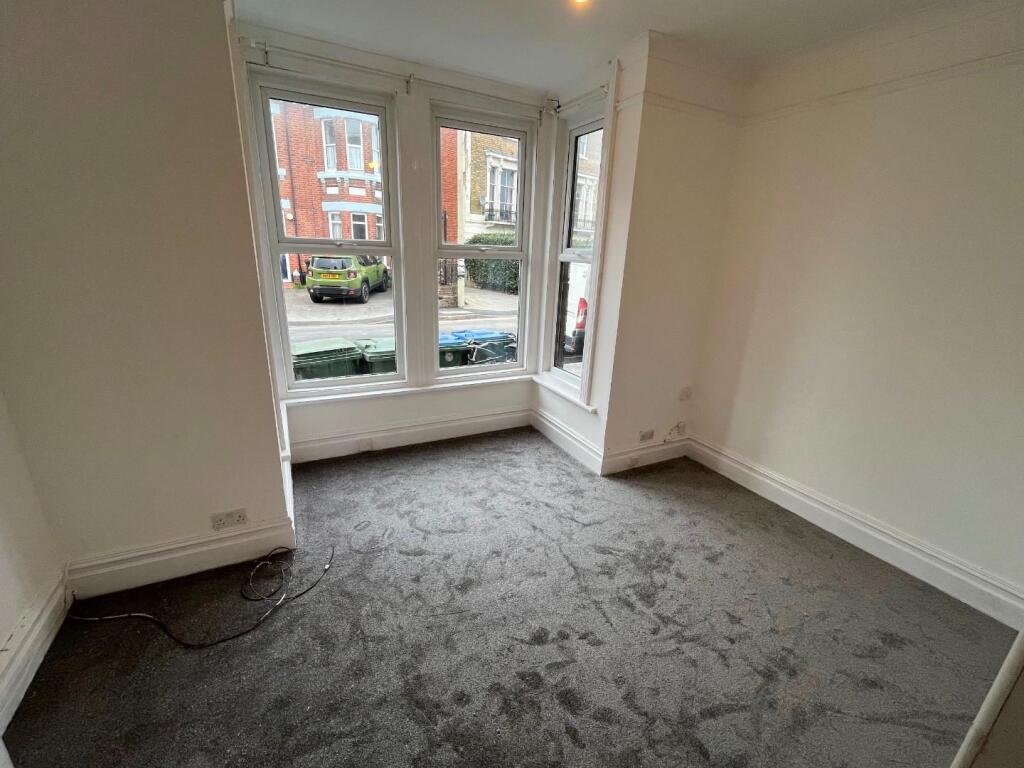 3 bed 1st Floor Flat for rent in Southampton. From Hunters - Southampton