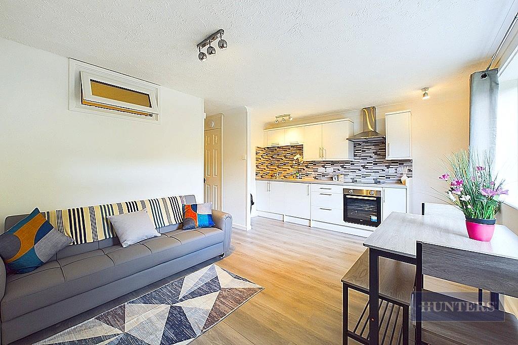 1 bed 1st Floor Flat for rent in Old Netley. From Hunters - Southampton