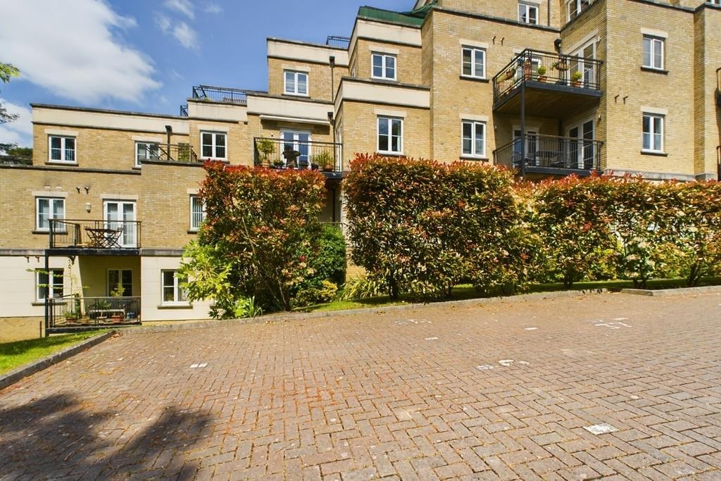 2 bed Apartment for rent in Rownhams. From Hunters - Southampton 2 bed Apartment for rent in Rownhams. From Hunters - Southampton