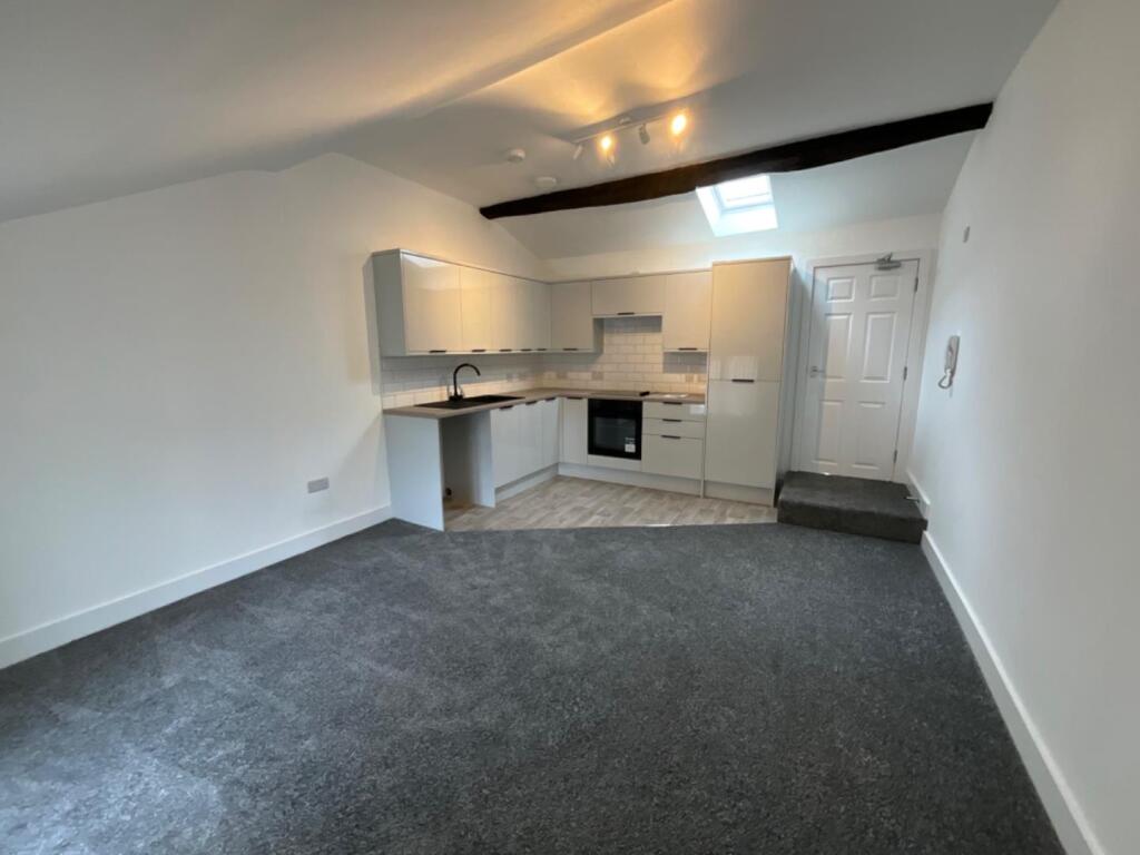 2 bed Apartment for rent in Rochdale. From Hunters - Stalybridge