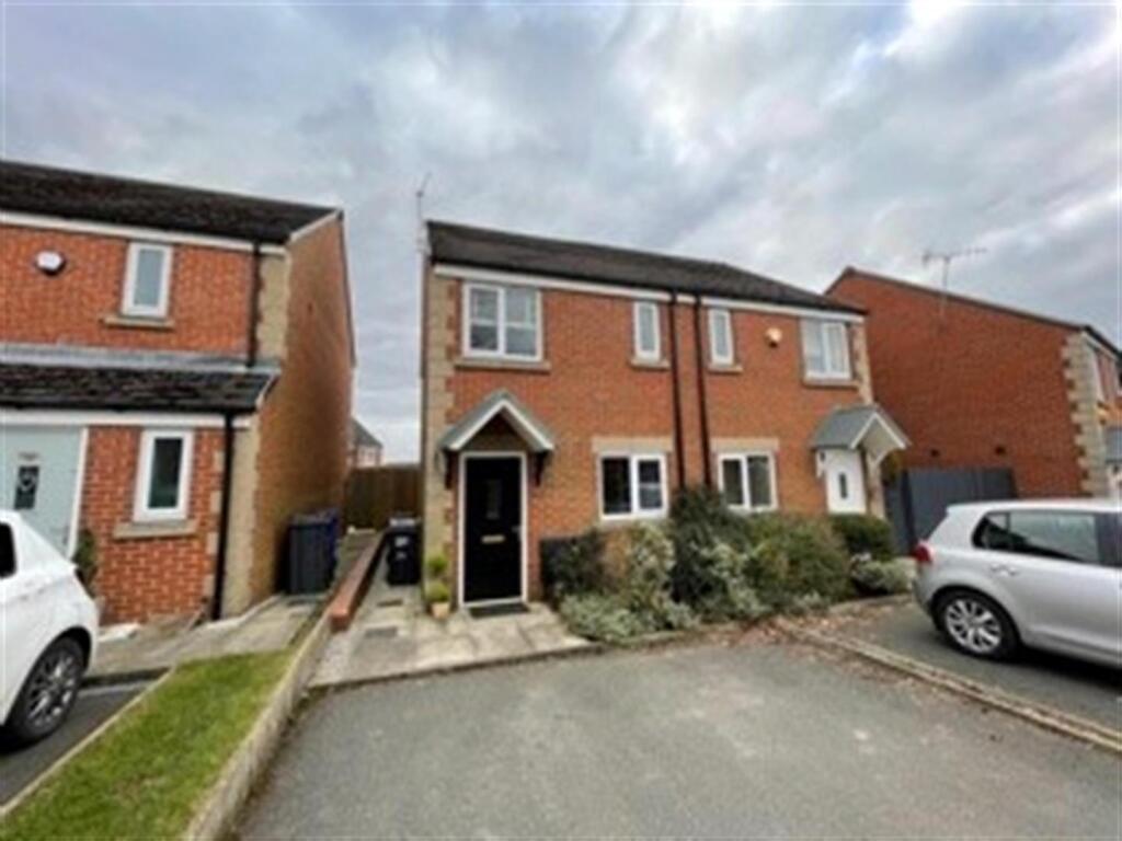 2 bed Semi Detached for rent in Stalybridge. From Hunters - Stalybridge