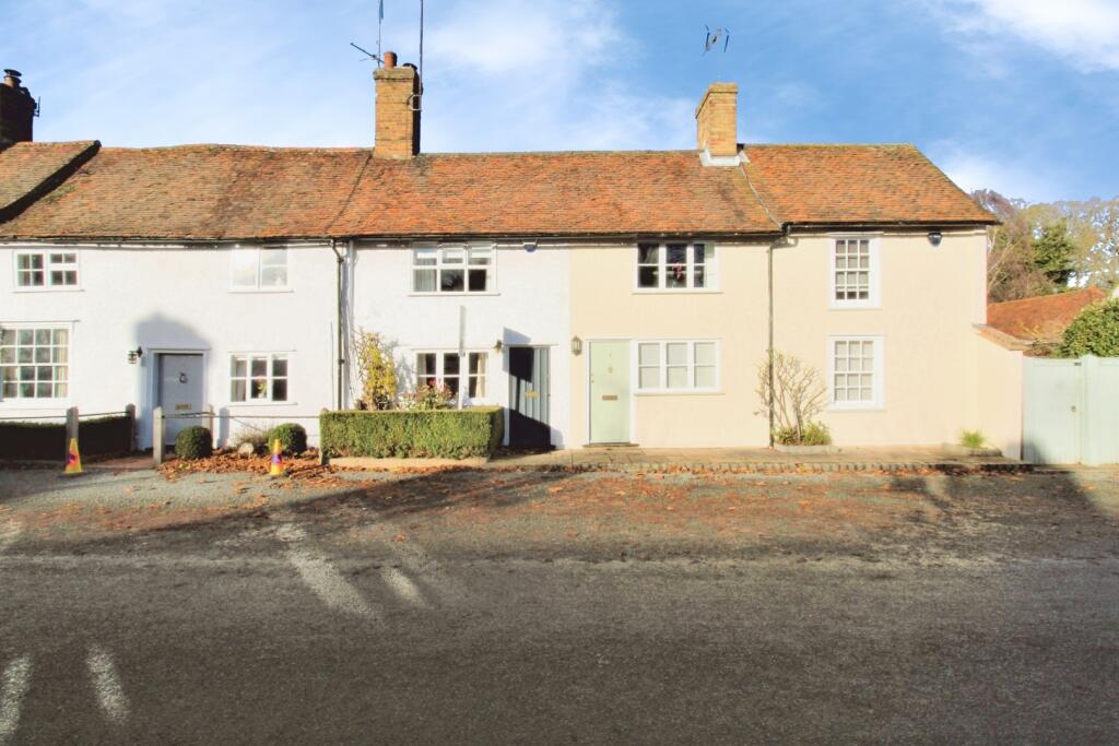 2 bed Mid Terraced House for rent in Westmill. From Hunters - Stanstead Abbotts