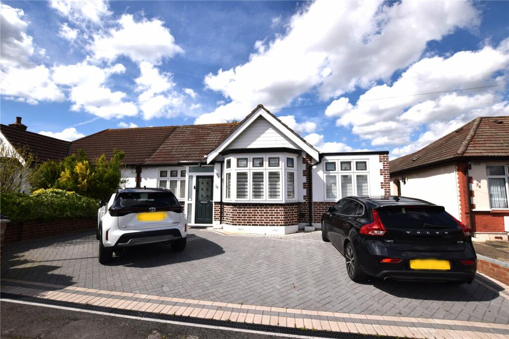 3 bed Bungalow for rent in Romford. From Ashton Estate Agency Limited - Ashton Estate Agents