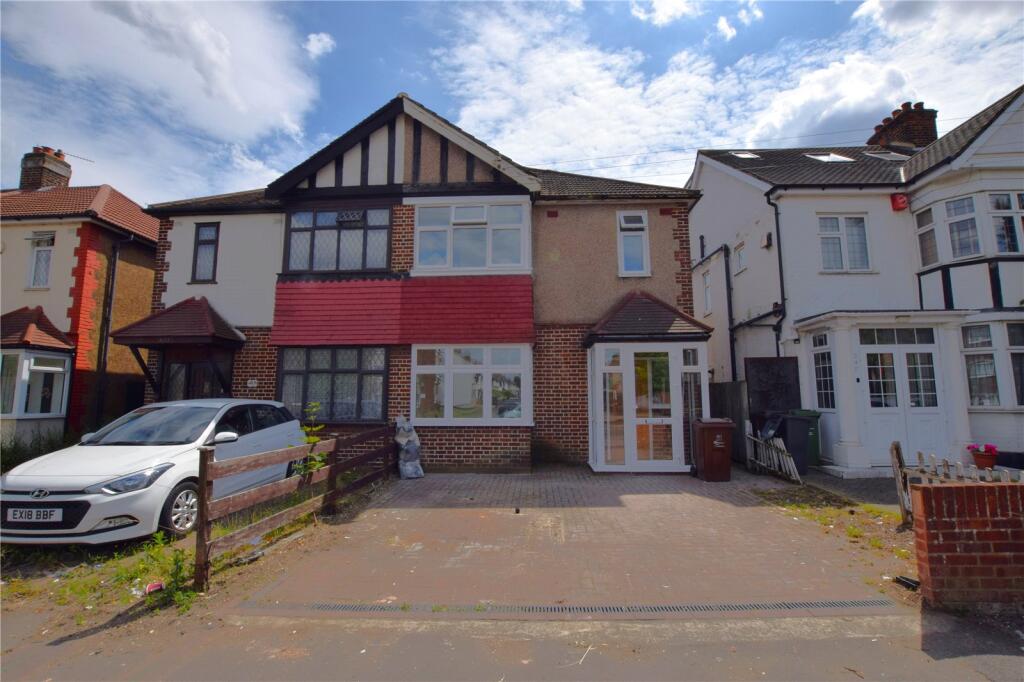 3 bed Semi Detached for rent in Romford. From Ashton Estate Agents - Chadwell Heath 3 bed Semi Detached for rent in Romford. From Ashton Estate Agents - Chadwell Heath